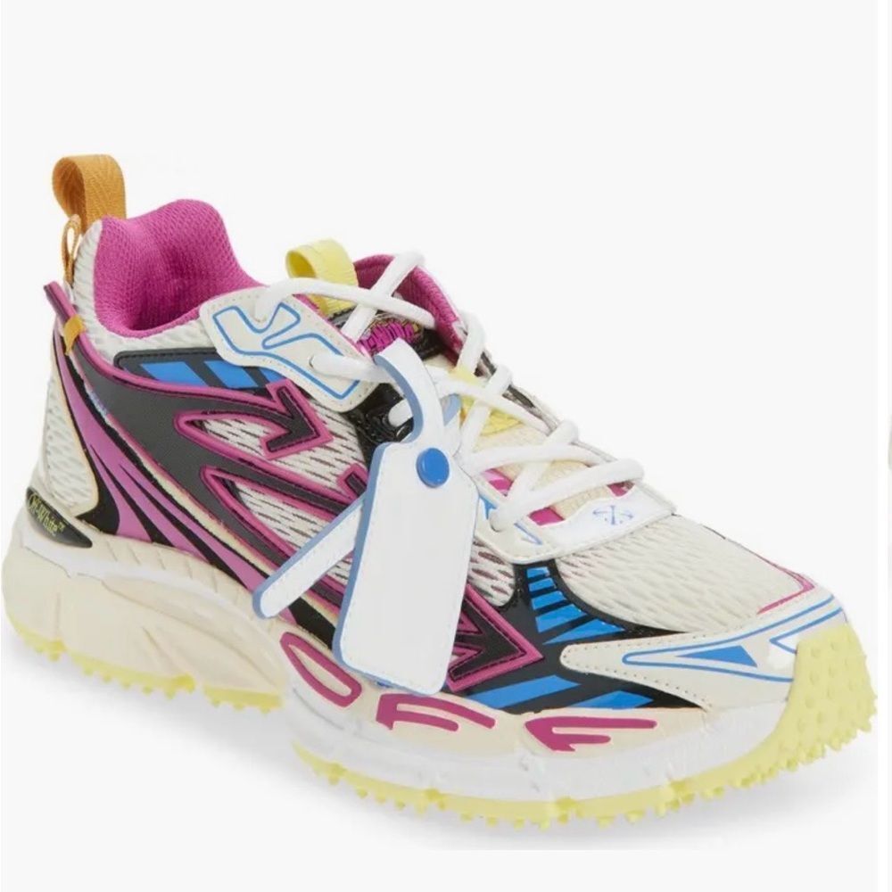 Be Right Back Sneaker (Women)
Off-White - Current Style